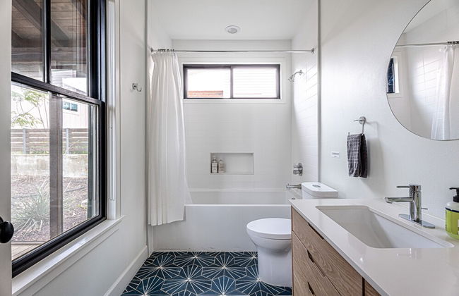 Rooftop Deck 5 Mins to Downtown - Foto 26