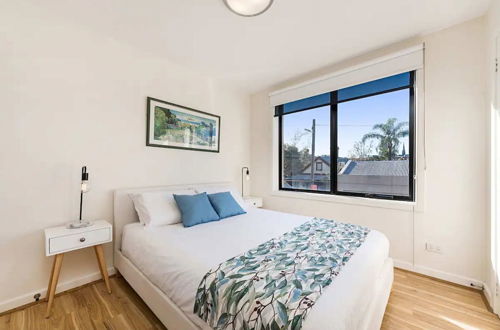 Photo 1 - Prime Location 1 Bedroom Apartment Near MCG With Parking