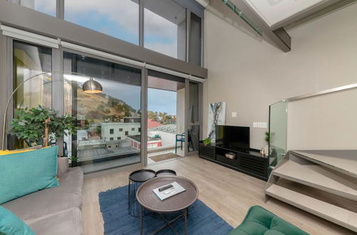 Photo 12 - Plush Loft Apartment With Signal Hill View