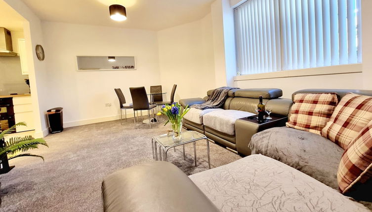 Photo 1 - Beautiful 2-bed Apartment in Milton Keynes