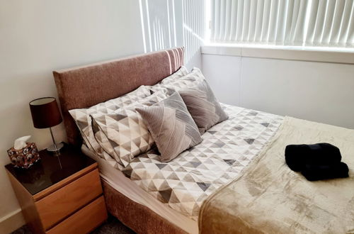 Foto 6 - Beautiful 2-bed Apartment in Milton Keynes