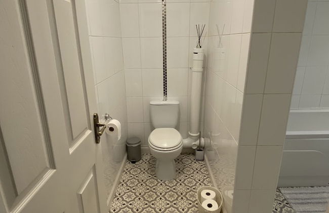 Studio - Sleeps 2 - Pets - Terrace - Parking - Foto 8