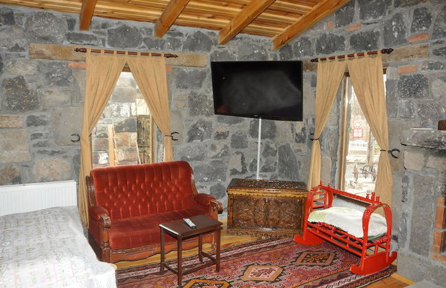 Doğunun Taş Evleri - Photo 38