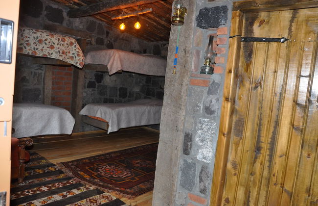 Doğunun Taş Evleri - Photo 13