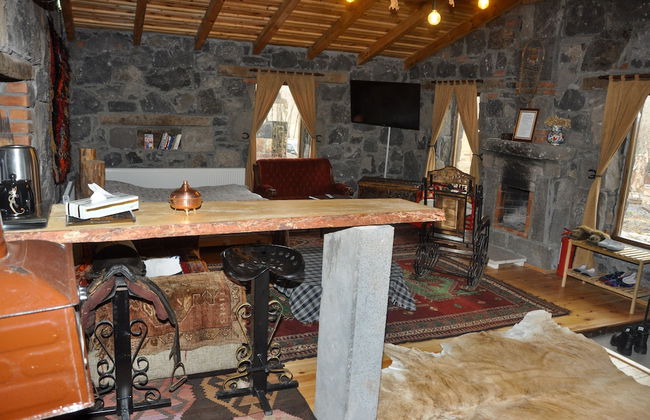 Doğunun Taş Evleri - Photo 46