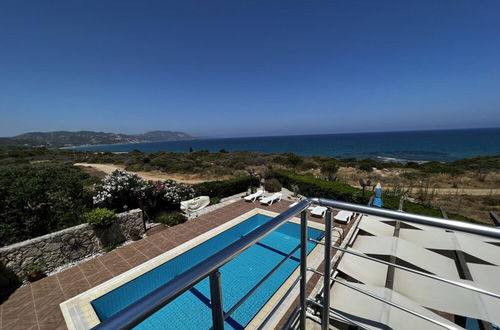 Photo 5 - Exquisite Villa With Private Pool in Cyprus