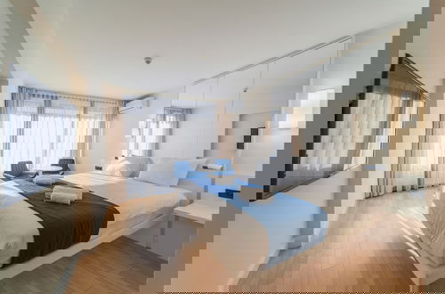 Photo 3 - Grand City Real Estate