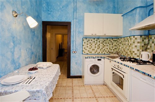 Photo 13 - LUXKV Apartment on Teterenskiy