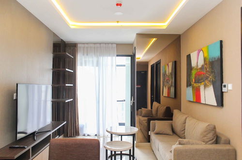 Photo 18 - Stunning And Comfy 2Br + Study Room At Sudirman Suites Apartment