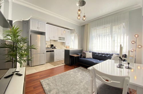 Photo 22 - Modern and Stylish Flat Near Taksim Square