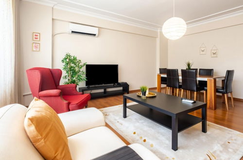 Photo 8 - Comfy Flat Near Popular Attractions in Sisli