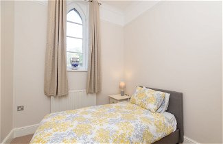 Photo 3 - Captivating 2-bed Apartment in Banbury