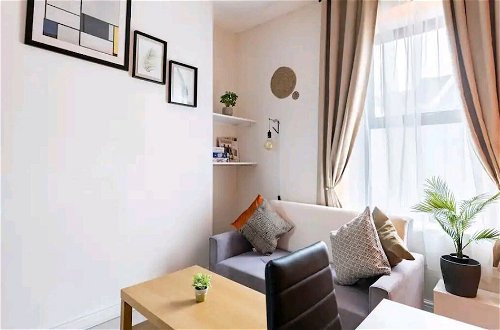 Foto 6 - Skyline King Beautiful 1-bed Apartment in Swansea