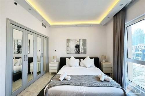 Foto 14 - Luxurious Apartment With Iconic Burj View