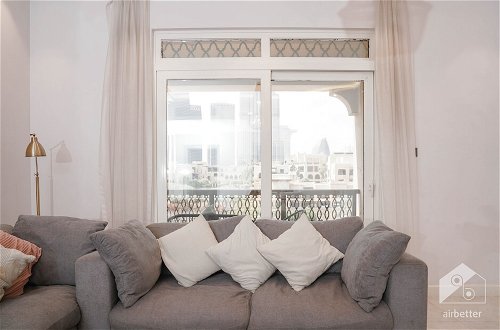 Photo 31 - Luxurious Apartment With Iconic Burj View