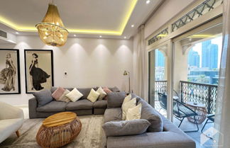 Photo 1 - Luxurious Apartment With Iconic Burj View