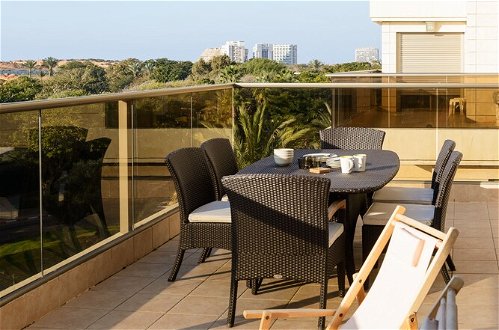 Photo 19 - Comfort with Terrace over the Hills by FeelHome