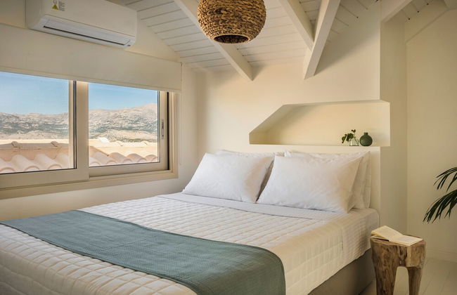 360° Luxury Residences - Photo 2