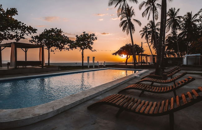 Coco Surf Tropical Village - Photo 12