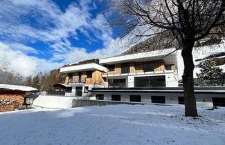 Foto 1 - Inviting Apartment With Terrace