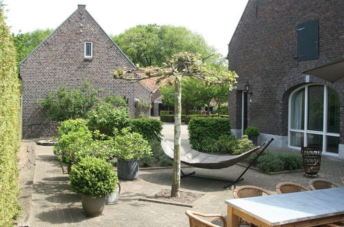 Photo 11 - Beautiful Farmhouse in Baarlo With Private Garden