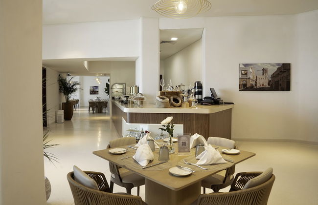 Mina Hotel and Residences By the Torch - Photo 30