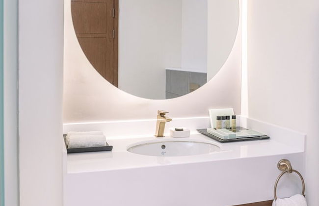 Mina Hotel and Residences By the Torch - Photo 26