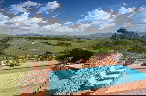 Foto 16 - Beautiful Villa in Peccioli With Private Swimming Pool