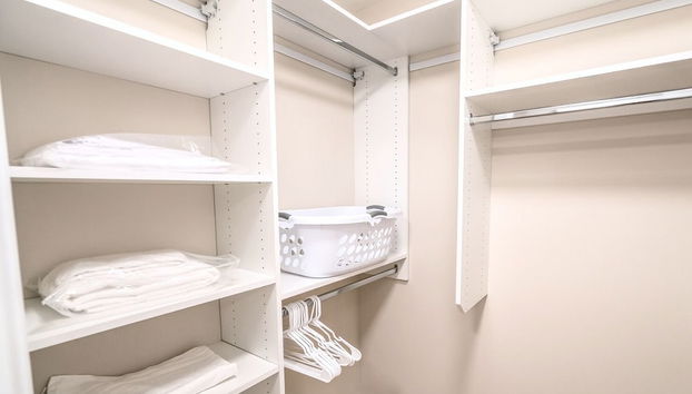 Schrank