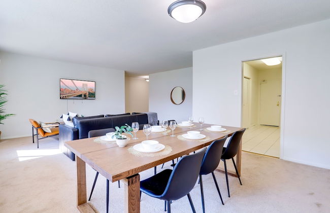 Crystal City Condo w Top Amenities - Foto 15