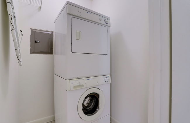 Crystal City Condo w Top Amenities - Foto 27