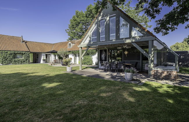 Rustic Retreat w/ Pool - Foto 28