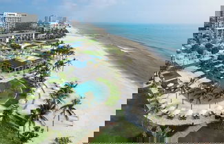 Foto 1 - The Salt Collections Beachfront Resort Da Nang