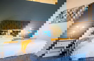 Foto 1 - Host Stay Compton House