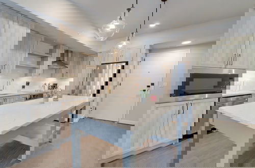Foto 19 - Bright Apartment with Great Amenities