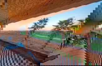 Photo 2 - Compass 17 by Avantstay Minutes to the Beach Community Pool
