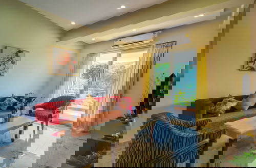 Foto 5 - Alaya Stays Luxfort 2 BHK with Pool