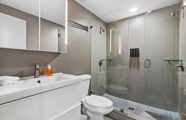 Unique Retreat - Unit D: Cool 2nd-floor Retreat - Foto 11