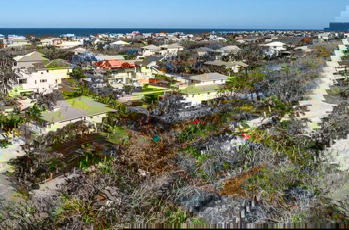 Foto 52 - Oasis by the Sea Beach Front Community