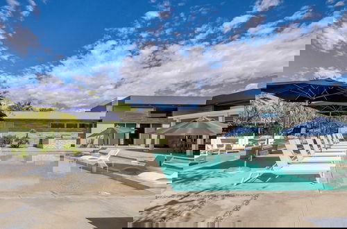 Foto 36 - Sleeps 40 3 Luxe Villas Next to Empire Polo Club Putting Green & Pickleball