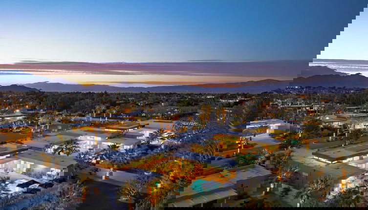 Foto 1 - Sleeps 40 3 Luxe Villas Next to Empire Polo Club Putting Green & Pickleball