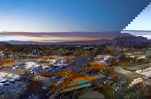 Foto 1 - Sleeps 40 3 Luxe Villas Next to Empire Polo Club Putting Green & Pickleball