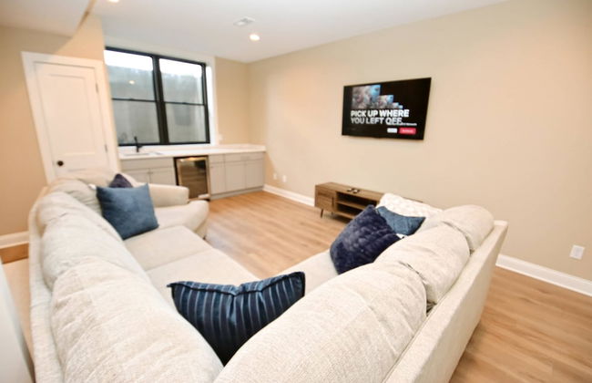 Brand New Luxury Townhouse Steps To Notre Dame Fire Place Fire pit 1418 - Photo 25