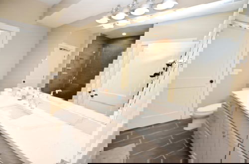 Foto 30 - Brand New Luxury Townhouse Steps To Notre Dame Fire Place Fire pit 1418