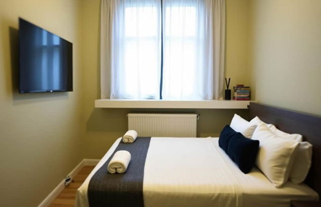 Modern 3-bed Apartment in Amsterdam - Photo 3