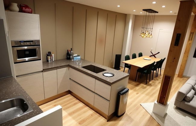 Modern 3-bed Apartment in Amsterdam - Photo 6