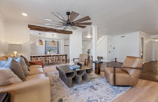 Spacious Lakefront View With Hot Tub and Pool NH - Foto 23