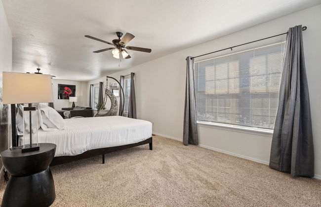 Spacious Lakefront View With Hot Tub and Pool NH - Foto 28