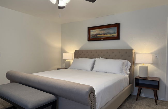 Spacious Lakefront View With Hot Tub and Pool NH - Foto 6