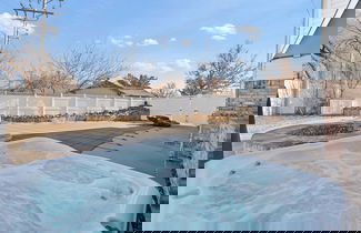 Photo 2 - Spacious Lakefront View With Hot Tub and Pool NH